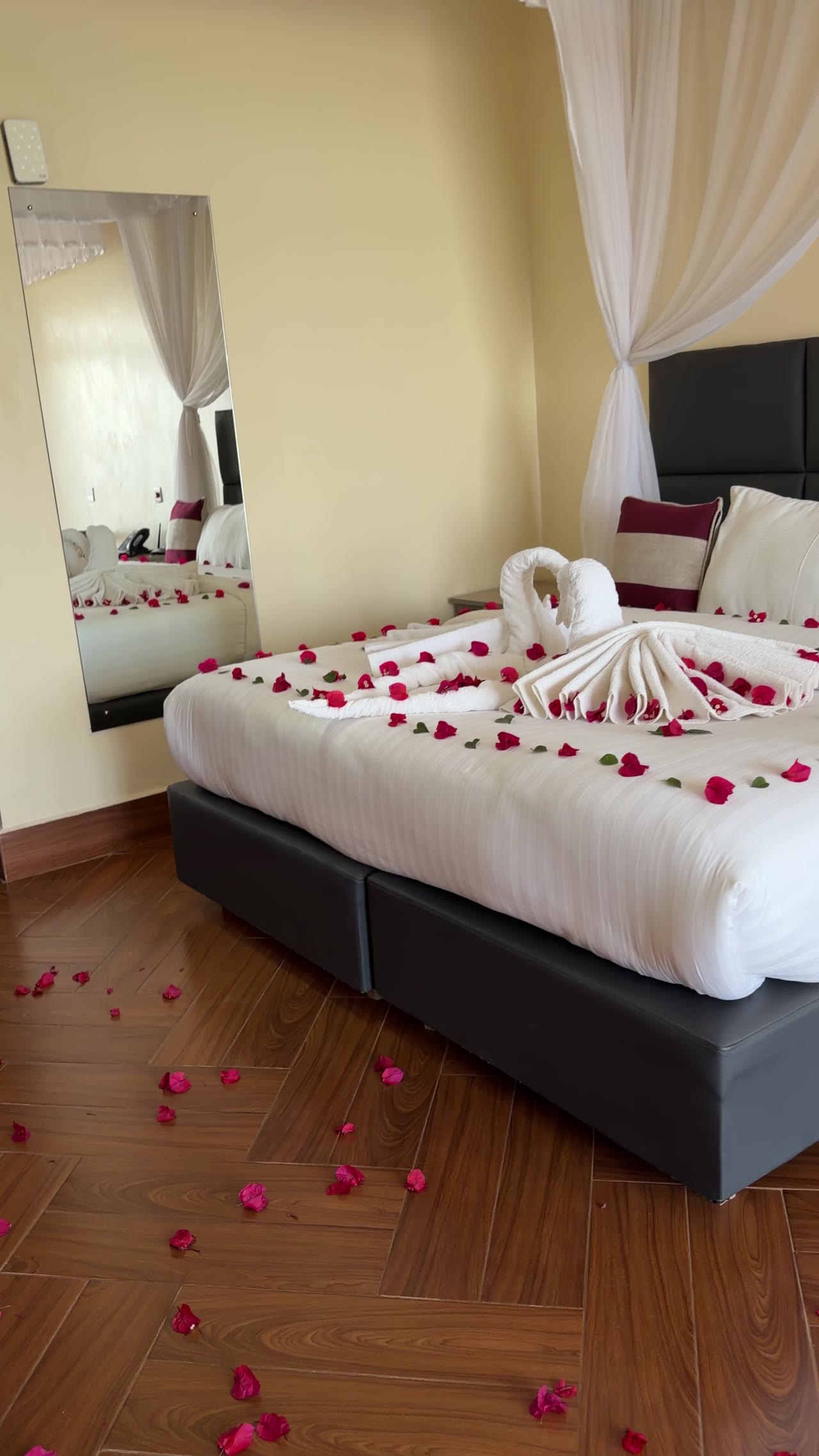 A walk through a guest room